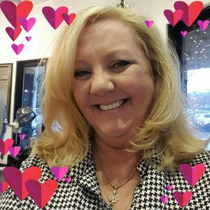 Meet your Posher, Pamela